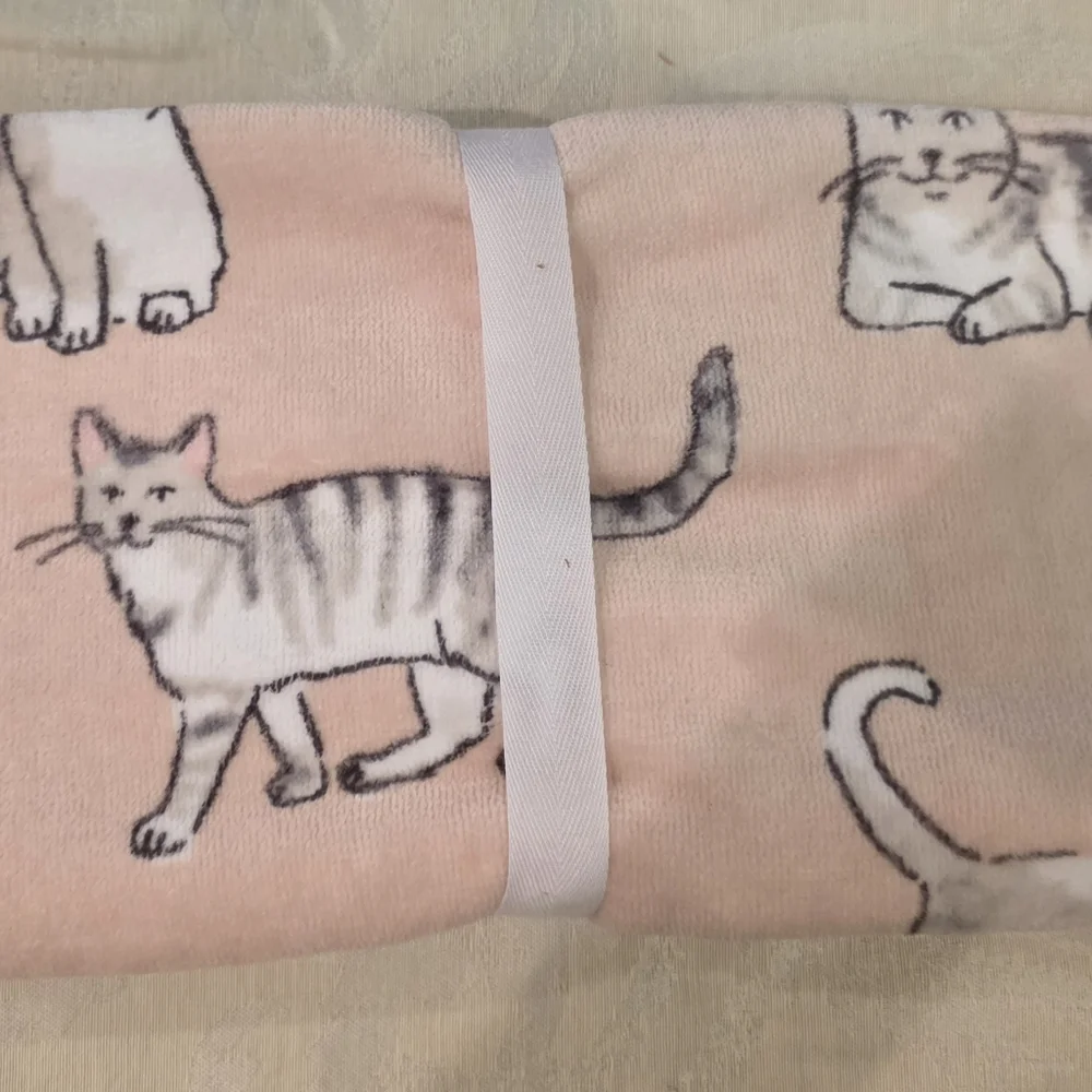 Deborah Connolly Pink Hand Towes w/ Sassy Gray Kitties- 16